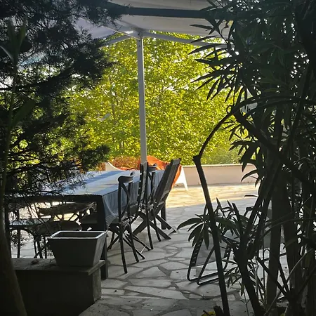 Ferme Basque Avec Piscine Et Vue Campagne, Proche Des Plages Urt