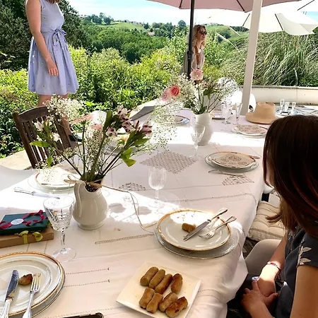 Ferme Basque Avec Piscine Et Vue Campagne, Proche Des Plages * Urt